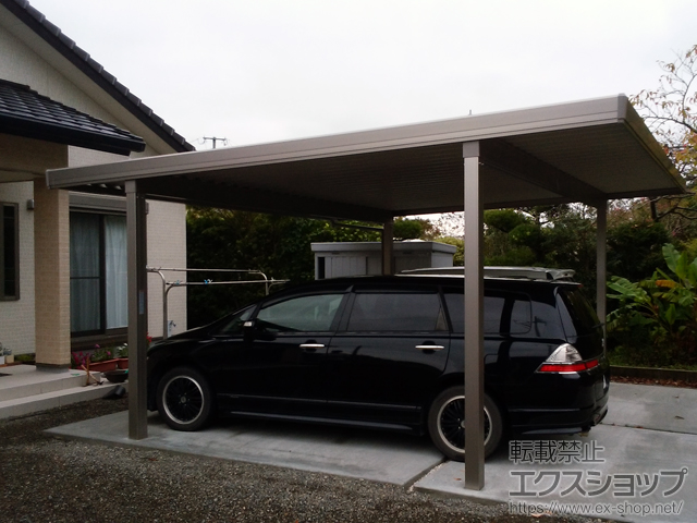 鹿児島県出水市のLIXIL リクシル（トステム）のカーポート テリオスポートIII 900 2台用 角柱4本柱 積雪〜30cm対応 施工例