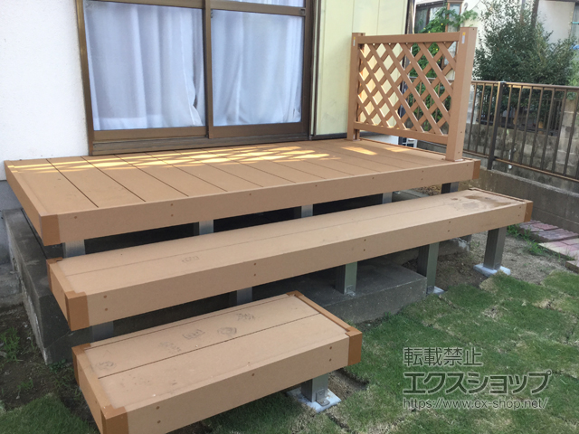 福岡県糸島市ののウッドデッキ リウッドデッキ 200＋段床セット　正面タイプ1段＋デッキフェンス2型＋　リウッド　ステップ2型 施工例