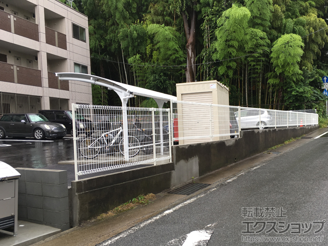 神奈川県横浜市ののフェンス・柵 ハイグリッドフェンスN1型 間仕切り支柱タイプ 施工例