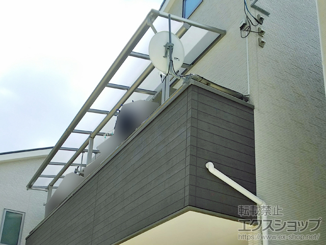 広島県広島市ののバルコニー・ベランダ屋根 プレシオステラス F型 屋根タイプ 連棟 積雪〜20cm対応 施工例