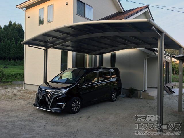 島根県出雲市ののカーポート ネスカR (ラウンドスタイル) ワイド 積雪〜20cm対応 施工例