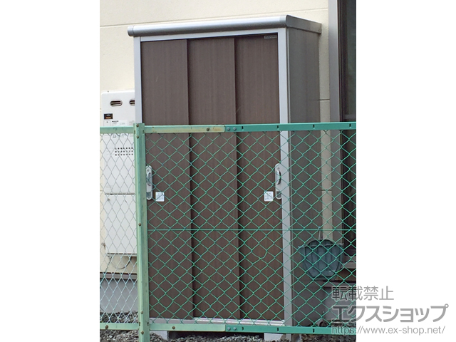 大阪府枚方市のの物置・屋外倉庫 エスモ 一般型 1050×650×1959（ESE-1006A） ESE-1006A-DW 施工例