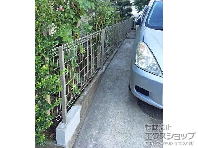 神奈川県横浜市のLIXIL(リクシル)のフェンス・柵・塀 ハイグリッドフェンスUF8型 フリーポールタイプ 施工例