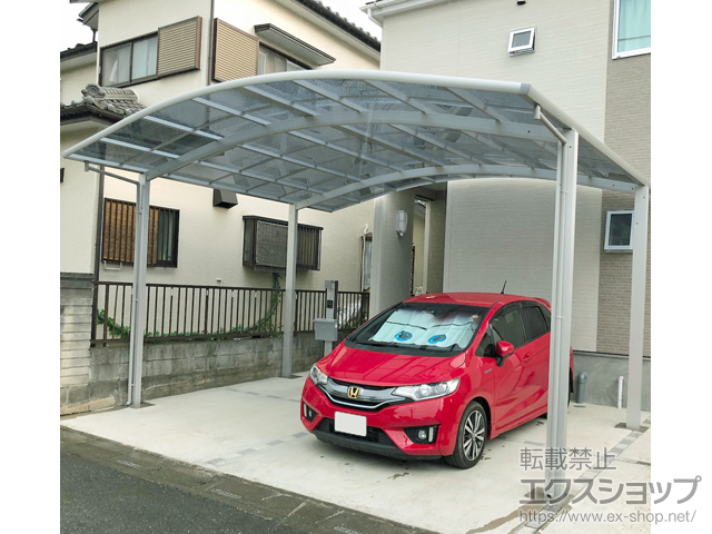 埼玉県桶川市ののカーポート レイナツインポートグラン　積雪〜20cm対応 施工例