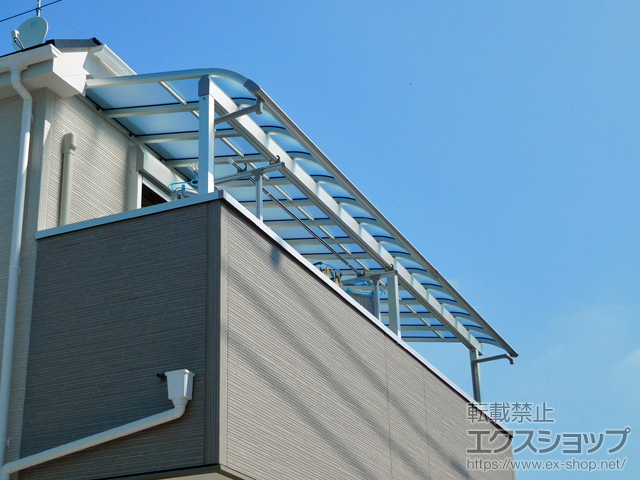東京都東京都八王子市並木町ののバルコニー・ベランダ屋根 ヴェクターテラス R型 1500 屋根タイプ 連棟 積雪〜50cm対応 施工例