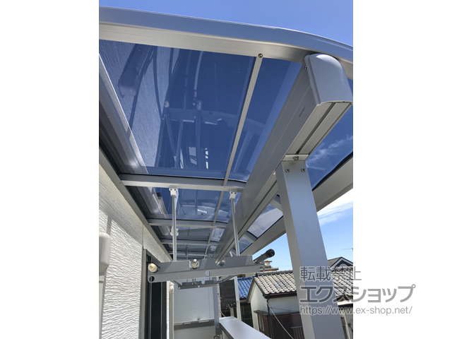 神奈川県川崎市ののバルコニー・ベランダ屋根 スピーネ R型 屋根タイプ 単体 積雪〜20cm対応 施工例
