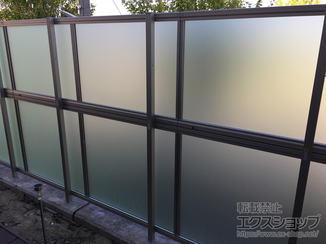 兵庫県神戸市ののフェンス・柵 シンプレオフェンスP1型 パネル 2段支柱 自立建て用 施工例