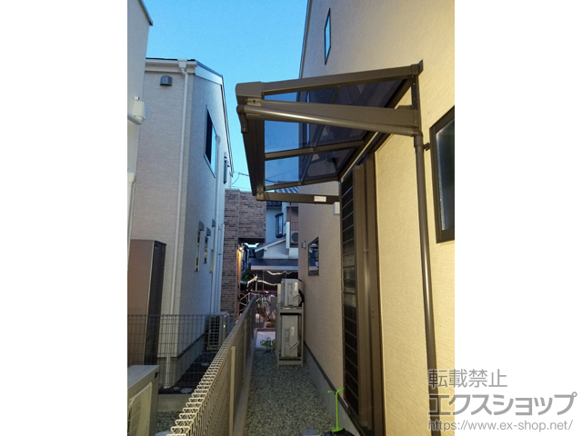 兵庫県伊丹市ののテラス屋根 スピーネ F型 ルーフタイプ 単体 積雪〜20cm対応 施工例