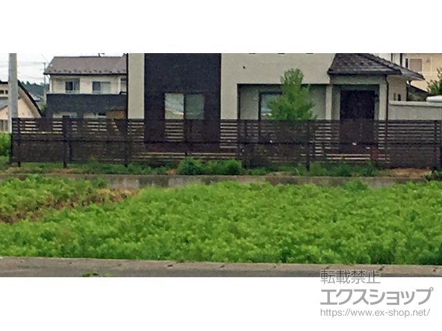 宮城県角田市ののフェンス・柵 モクアルフェンス 横板タイプ 2段支柱 自立建て用（パネル2段） 施工例