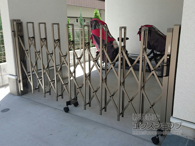 東京都品川区ののカーゲート トリップゲート RB型 ノンレール 片開き 27S 施工例