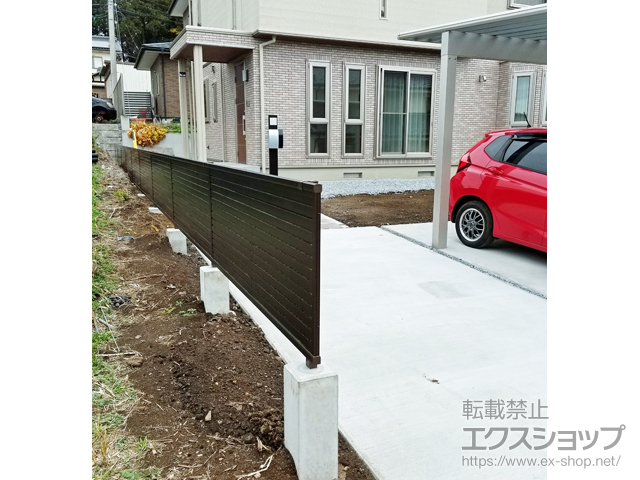 長野県北佐久郡御代田町ののフェンス・柵 シンプレオフェンス5型 横目隠し 自由柱施工 施工例