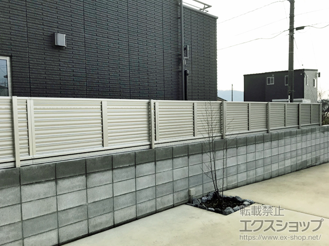 岡山県倉敷市ののフェンス・柵 ミエーネフェンス 目隠しルーバータイプ 自由柱施工 施工例