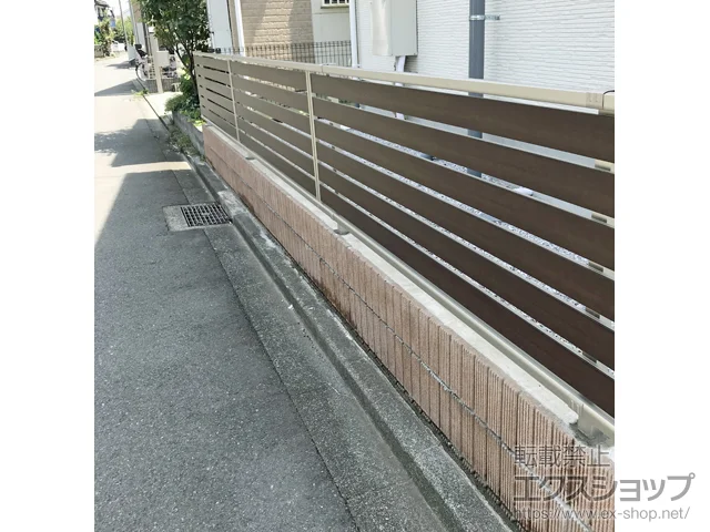 �_�ސ쌧���͌��s��YKKAP�̃t�F���X�E��E�� ���V�A�X�t�F���XF04�^ ���� �ؖڃJ���[ ���R���{�H �{�H��