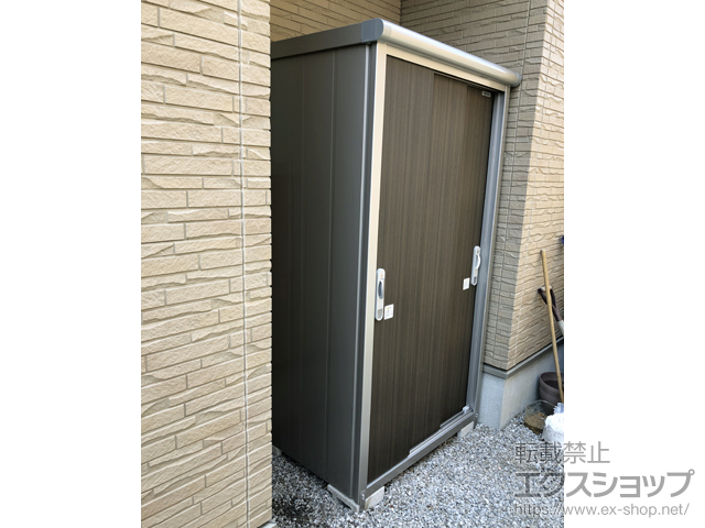 千葉県野田市のの物置・屋外倉庫 エスモ 一般型 1050×750×1959 ESE-1007A-DW 施工例