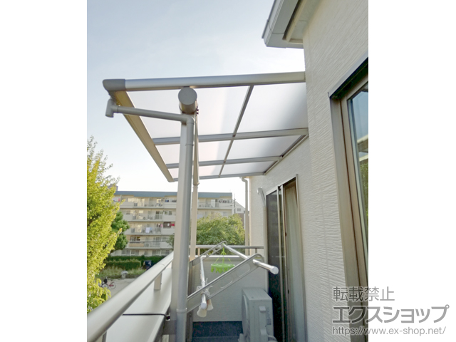大阪府吹田市ののバルコニー・ベランダ屋根 ヴェクターテラス F型 屋根タイプ 単体 積雪〜20cm対応 施工例
