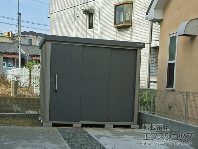 神奈川県小田原市のの物置・屋外倉庫 エスケーエイト SK8-100 一般型 2200×1600×1940 SK8-100-GK 施工例