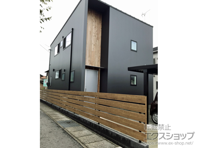 新潟県五泉市ののフェンス・柵 フレイナフェンス Y3型 木調タイプ フリー支柱タイプ 施工例