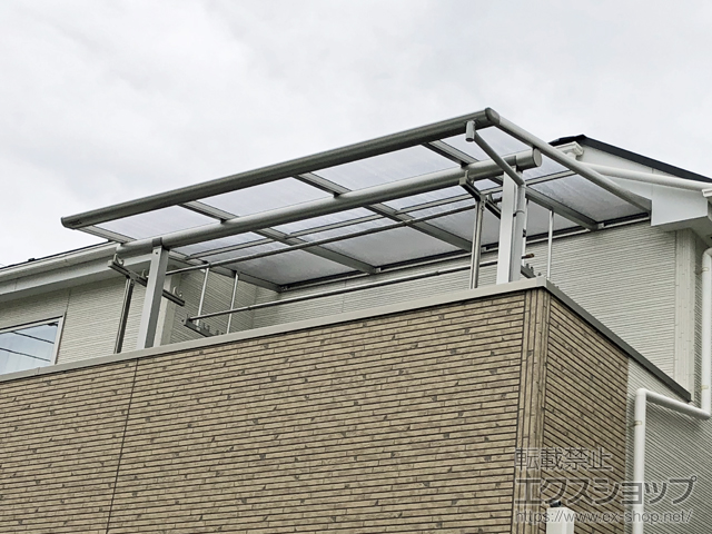 埼玉県さいたま市ののバルコニー・ベランダ屋根 プレシオステラス F型 屋根タイプ 単体 積雪〜20cm対応 施工例