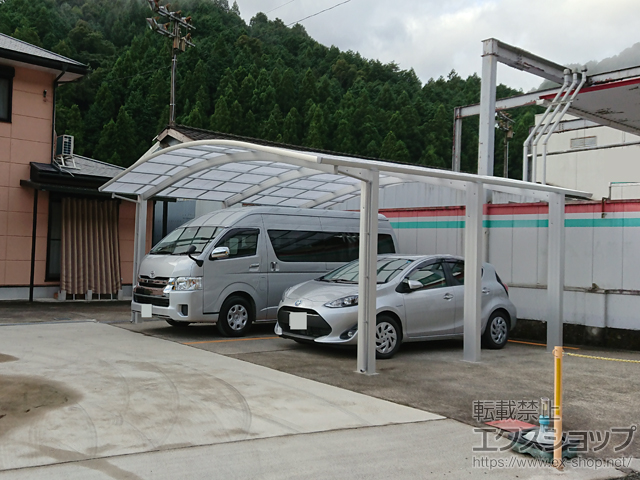 徳島県美馬郡つるぎ町ののカーポート レイナツインポートグラン50 積雪50cm対応 施工例