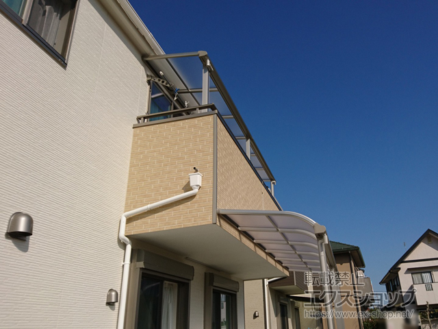 福岡県北九州市ののバルコニー・ベランダ屋根 プレシオステラス F型 屋根タイプ 連棟 積雪〜20cm対応 施工例