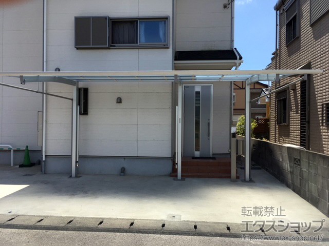 佐賀県神埼郡吉野ヶ里町ののカーポート レイナポートREグラン 延長 前下がり 積雪〜20cm対応 施工例