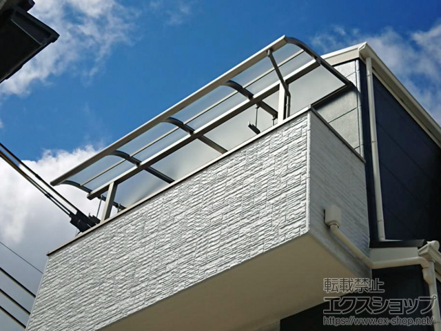 兵庫県尼崎市ののバルコニー・ベランダ屋根 スピーネ R型 屋根タイプ 単体 積雪〜20cm対応 施工例