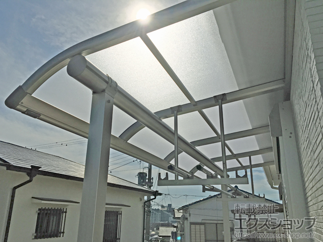 兵庫県神戸市ののバルコニー・ベランダ屋根 プレシオステラス R型 屋根タイプ 単体 積雪〜20cm対応 施工例