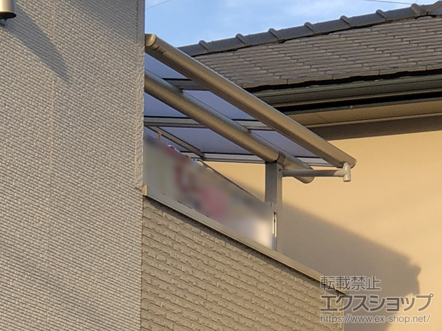 奈良県橿原市ののバルコニー・ベランダ屋根 プレシオステラス F型 屋根タイプ 単体 積雪〜20cm対応 施工例