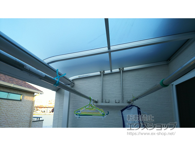 大阪府泉南市ののバルコニー・ベランダ屋根 ヴェクターテラス R型 屋根タイプ 単体 積雪〜20cm対応 施工例