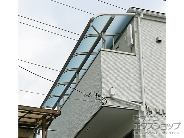 埼玉県川口市ののバルコニー・ベランダ屋根 ヴェクターテラス R型 屋根タイプ 連棟 積雪〜20cm対応 施工例