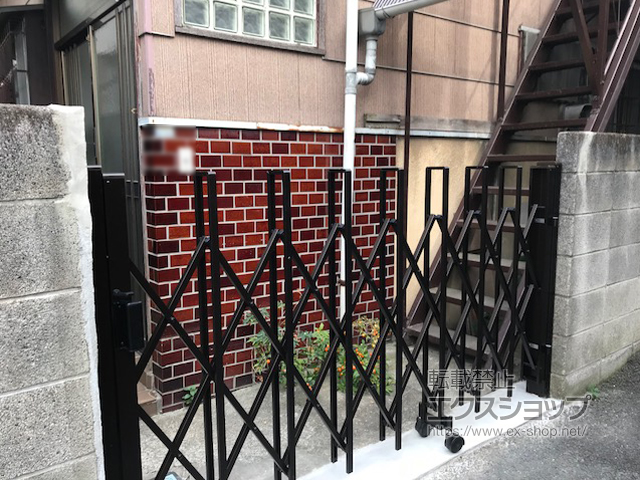 東京都北区ののカーゲート トリップゲート RA型 ノンレール 片開き 施工例