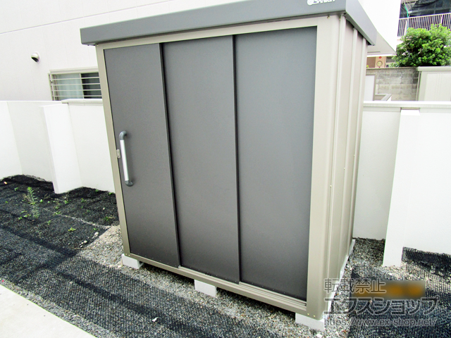 大阪府大阪市のの物置・屋外倉庫 エスケーエイト SK8-70 一般型 1800×1200×1940 SK8-70-GK 施工例