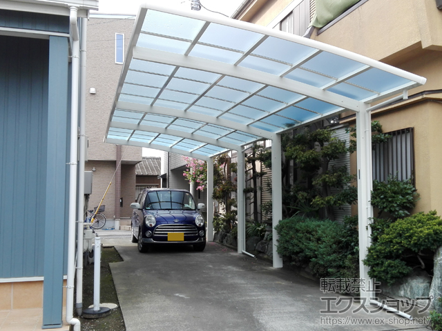 埼玉県越谷市ののカーポート レイナポートグラン 縦連棟　積雪〜20cm対応 施工例