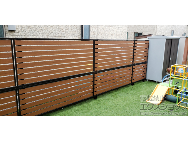 埼玉県越谷市ののフェンス・柵 モクアルフェンス 横板タイプ 2段支柱 自立建て用（パネル2段） 施工例