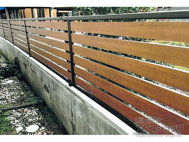 新潟県新発田市ののフェンス・柵 モクアルフェンス 横板タイプ 自由柱施工 施工例