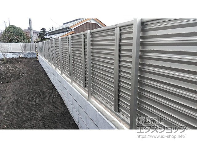 滋賀県蒲生郡日野町ののフェンス・柵 ミエーネフェンス 目隠しルーバータイプ 自由柱施工 施工例