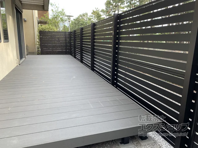 �_�ސ쌧����s�̂̃t�F���X�E��E���A�E�b�h�f�b�L ���E�b�h�f�b�L 200 �{�H��