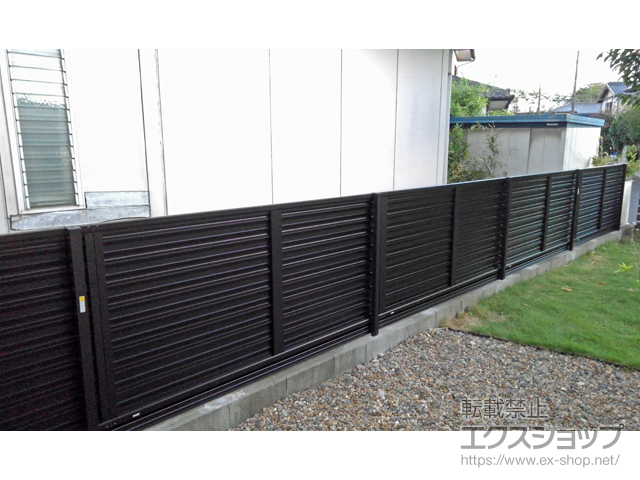 茨城県牛久市ののフェンス・柵 ミエーネフェンス 目隠しルーバータイプ 自由柱施工 施工例