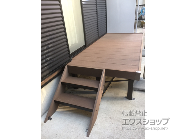 大阪府泉佐野市ののウッドデッキ マージウッドデッキ 施工例