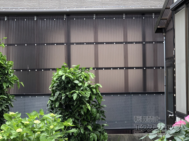 山口県防府市のLIXIL リクシル（トステム）のテラス屋根 ナーラテラス テラスタイプ 単体 積雪〜20cm対応 *前面波板囲い納まり 施工例