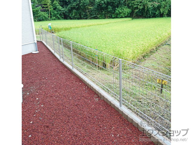 静岡県伊豆の国市ののフェンス・柵 ハイグリッドフェンスUF8型 フリーポールタイプ 施工例