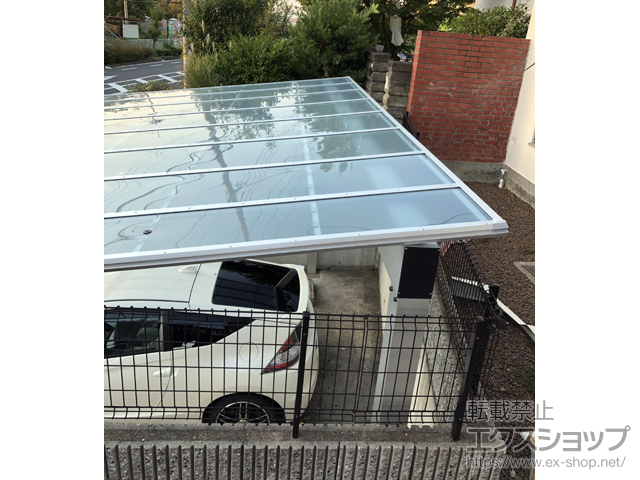 大阪府和泉市ののカーポート エフルージュ ツイン 積雪〜20cm対応  （梁1本/8ｍ以下） 施工例