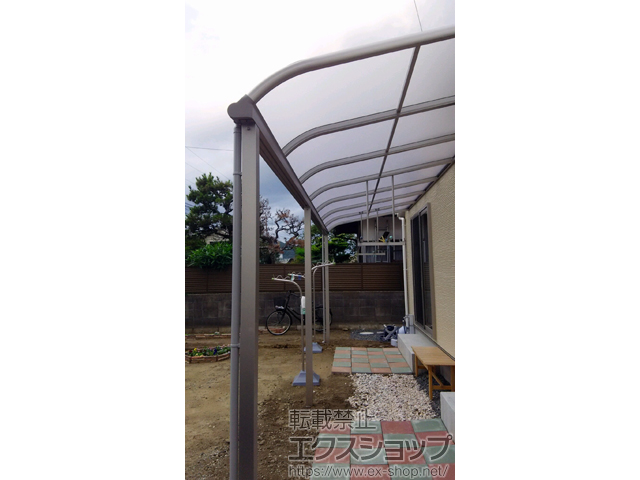 山口県萩市ののテラス屋根 プレシオステラス R型 テラスタイプ 連棟　積雪〜20cm対応 施工例