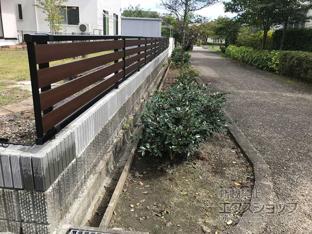 宮城県富谷市ののフェンス・柵 モクアルフェンス 横板タイプ 自由柱施工 *商品販売 施工例