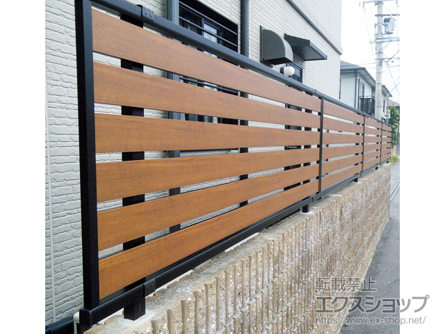 兵庫県姫路市ののフェンス・柵 モクアルフェンス 横板タイプ 自由柱施工 施工例