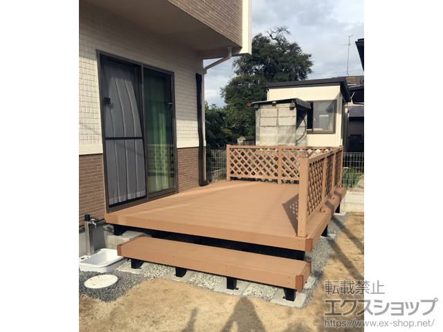 福島県郡山市ののウッドデッキ リウッドデッキ 200＋段床セット 片側面タイプ１段＋リウッドデッキフェンス2型＜ラチス格子＞ 施工例
