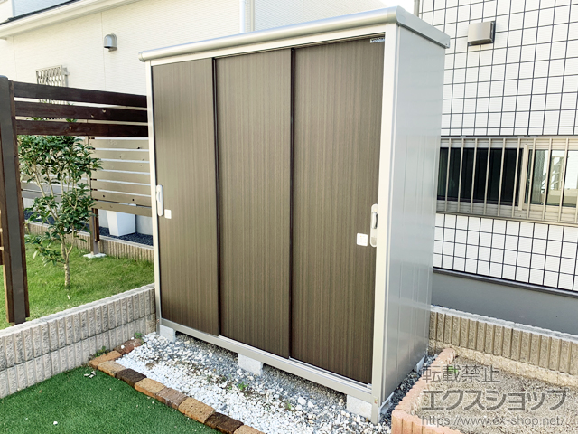 千葉県野田市のの物置・屋外倉庫 エスモ 一般型 1797×750×1959 施工例