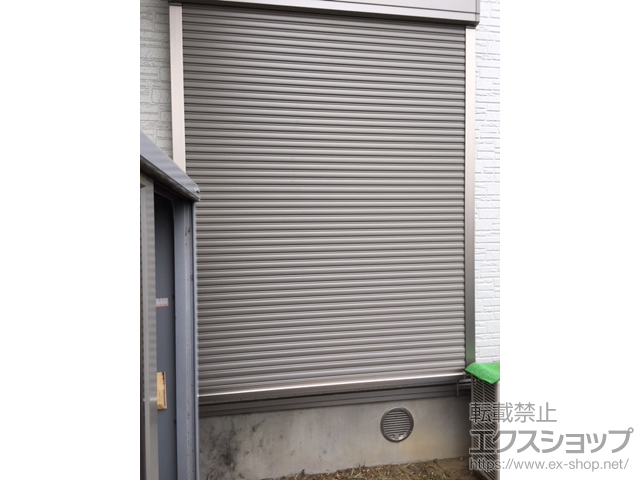 群馬県前橋市のの窓シャッター リフォームシャッター イタリヤ 電動式 施工例