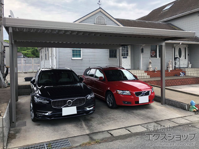 山口県山陽小野田市のLIXIL リクシル（トステム）のカーポート テリオスポートIII 1500 2台用 角柱4本仕様 積雪〜50cm対応 施工例