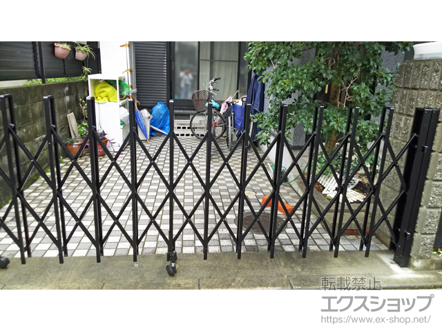 兵庫県尼崎市ののカーゲート トリップゲート RA型 ノンレール 片開き 35S *施錠機能なし 施工例